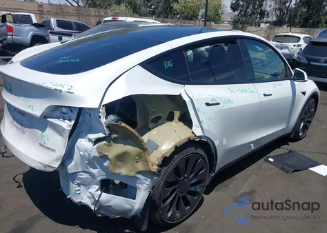2022 Tesla Model Y Performance Dual Motor All-Wheel Drive from USA, damaged, VIN 7SAYGDEF2NF558690